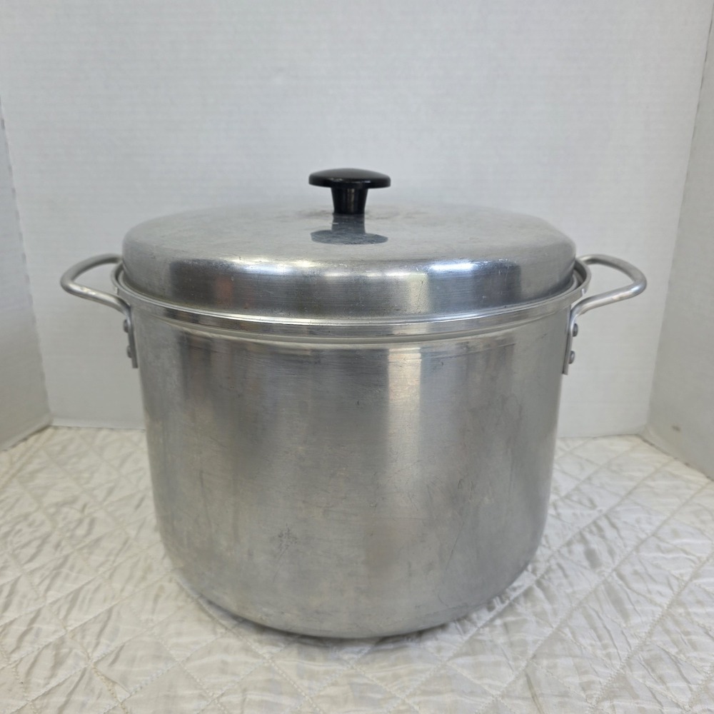 Vintage Enterprise Aluminum 16 Gauge Cook Pot With Handles And Lid Made In USA